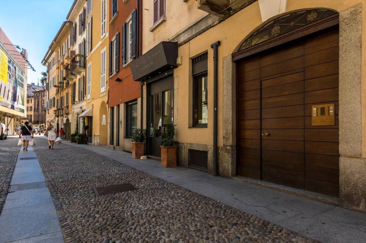 Joivy Charming Apt With Terrace In The Very Heart Of Milan Exterior photo